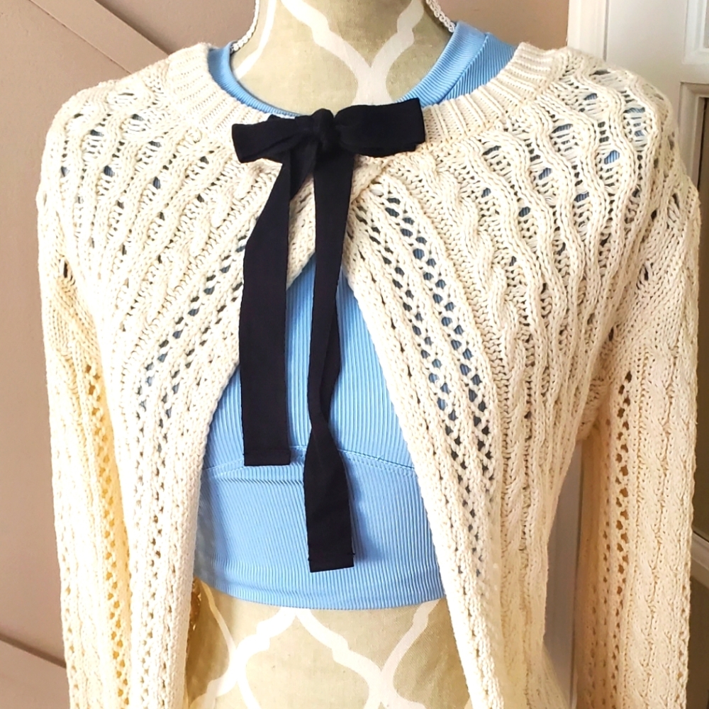 Bethany Mota 2-way to wear Cream Sweater cardigan with black bow. Cotton knitted